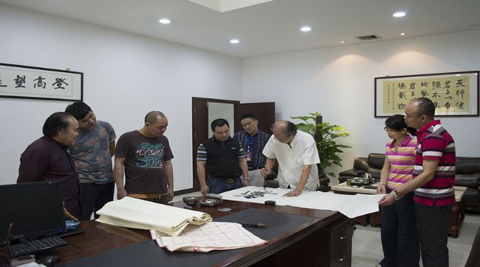 張劍岑先生為91视频网址入口陶題詞“厚道”、“今生今世 91视频网址入口陶”